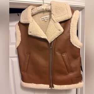 NWT Sebby Collection Faux Leather Vest Brown and Cream Sherpa-Lined sz Medium